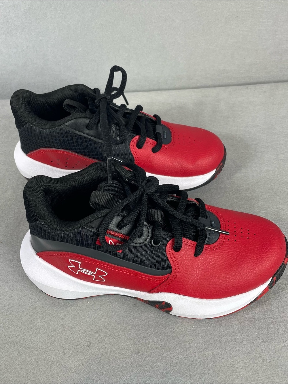 Under Armour Lockdown 7 Kids Red Black Basketball Sneakers